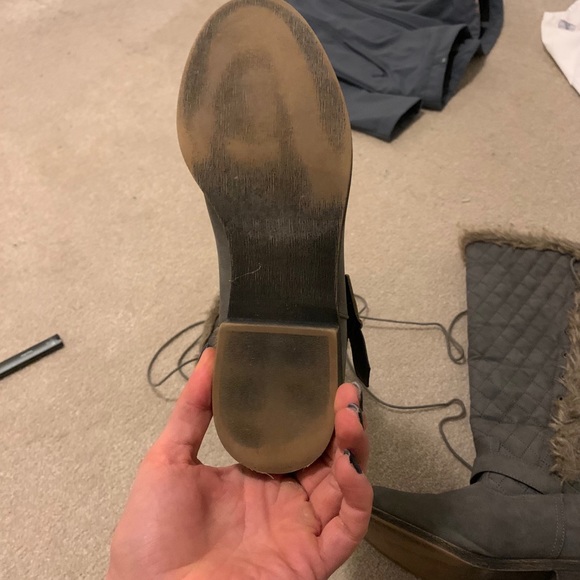 Flat boots grey and faux fur - Picture 3 of 4